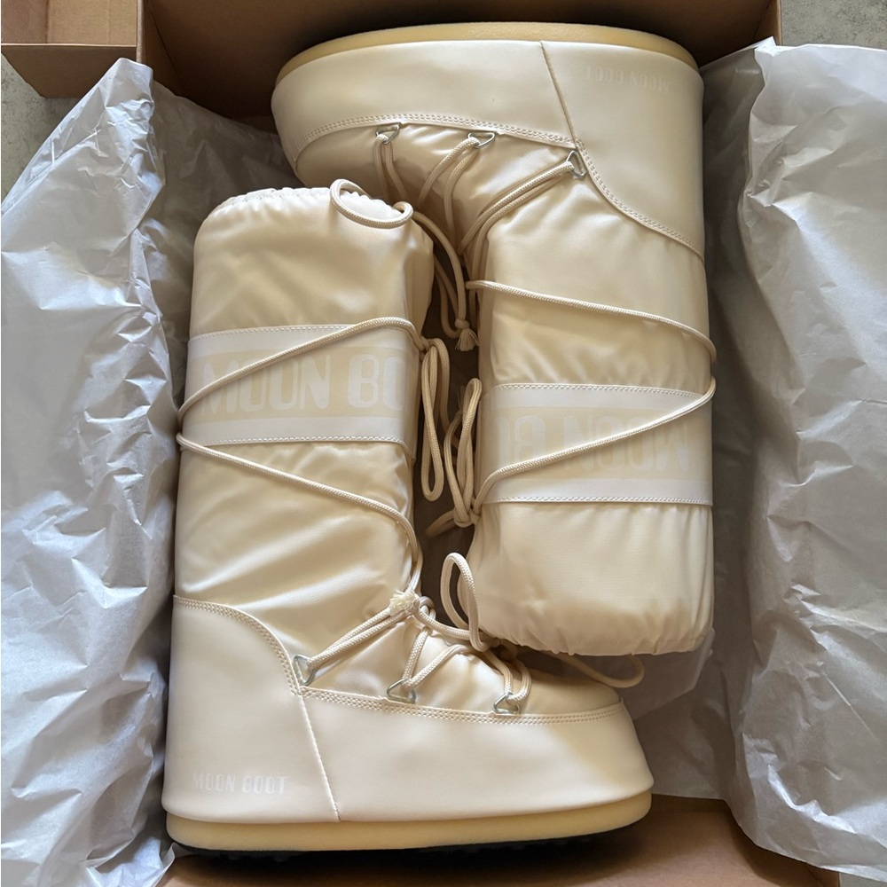 Moon Boot